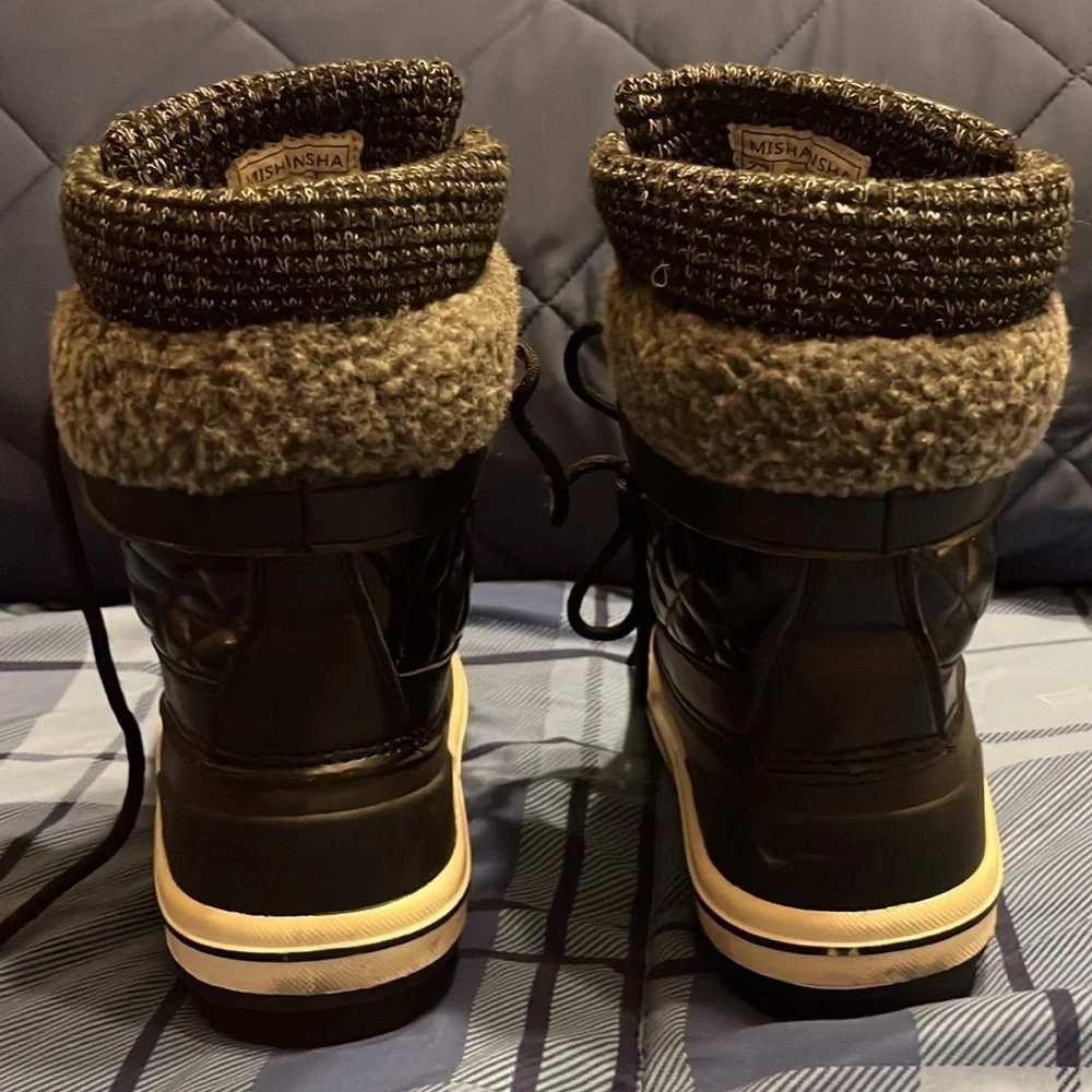 Mishansha stay warm